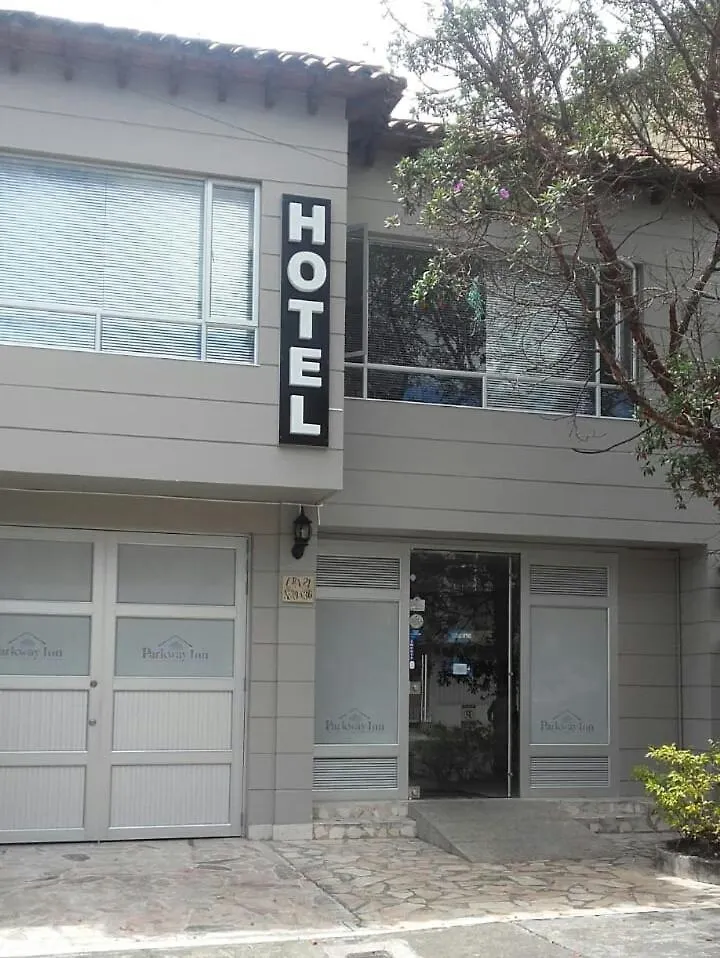 Hotel Parkway Inn 보고타