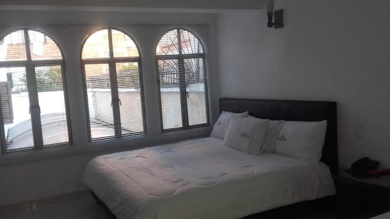 Hotel Parkway Inn 보고타 4*,